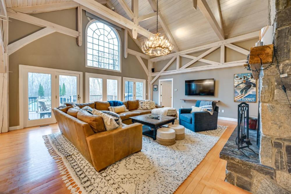 Monterey Home with Hot Tub, Pool and Game Room!